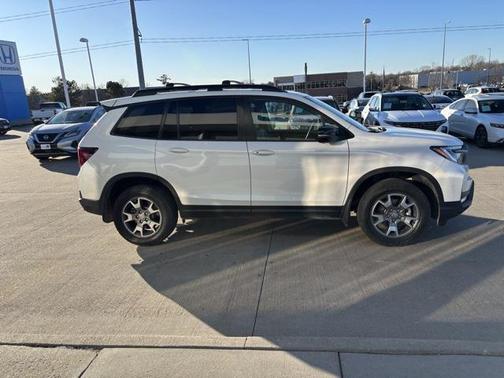 2023 Honda Passport AWD TrailSport