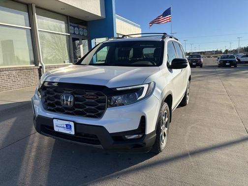 2023 Honda Passport AWD TrailSport
