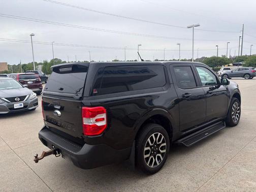 Shadow Black 2024 Ford Maverick Lariat