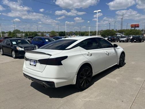 2020 Nissan Altima SR Intelligent AWD