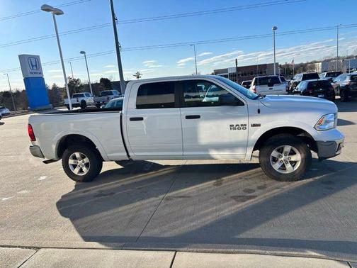 2015 RAM 1500 SLT