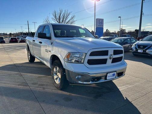 2015 RAM 1500 SLT