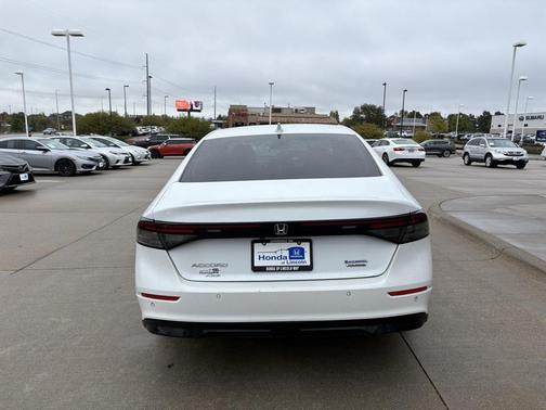 2023 Honda Accord Hybrid Touring