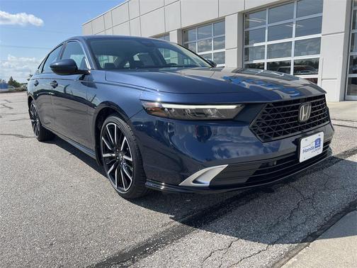 2025 Honda Accord Hybrid Touring