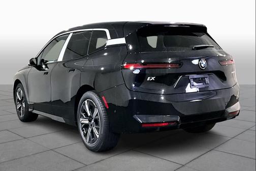 2026 BMW iX xDrive45