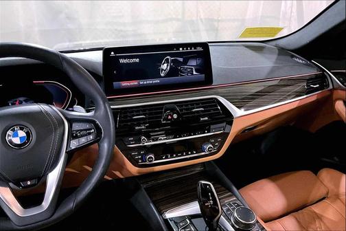 2023 BMW 530 i xDrive