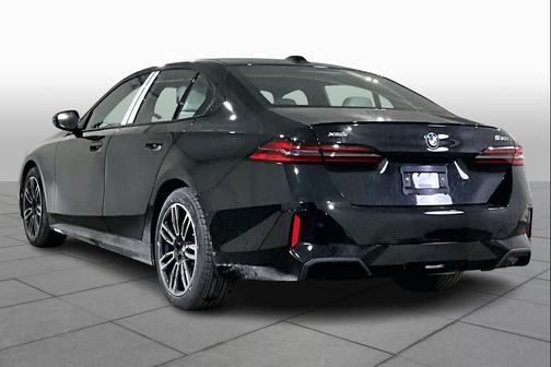 2026 BMW 530 i xDrive