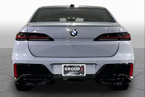 Brooklyn Grey Metallic 2026 BMW 760 xDrive