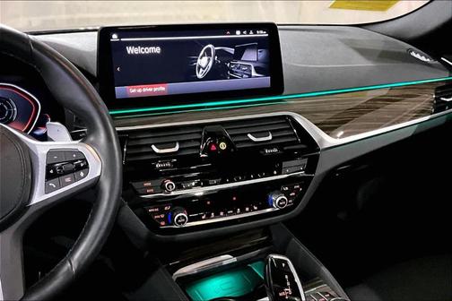 2023 BMW 530 i xDrive