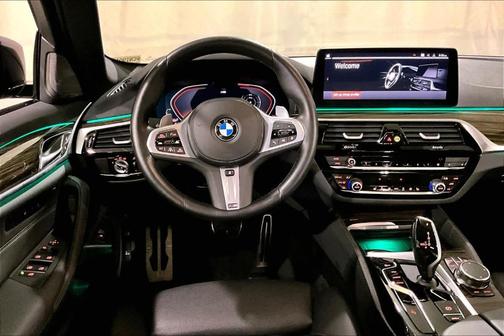 2023 BMW 530 i xDrive