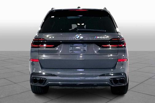 2024 BMW X7 M60i
