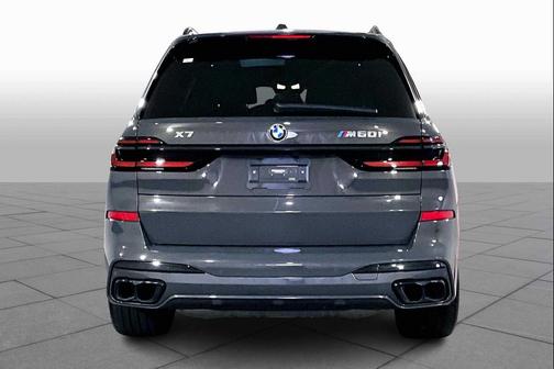 2024 BMW X7 M60i