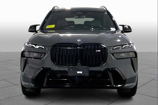 2024 BMW X7 M60i