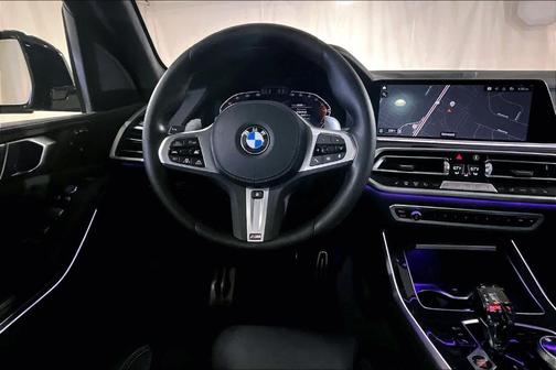 Black Sapphire Metallic 2022 BMW X7 xDrive40i