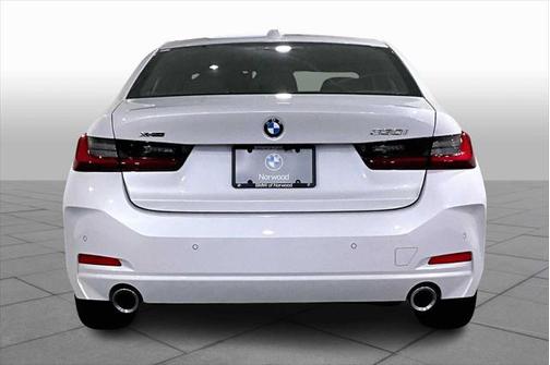 2025 BMW 330 i xDrive