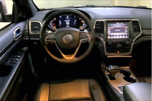 Photo 5 of 32 of 2015 Jeep Grand Cherokee Limited