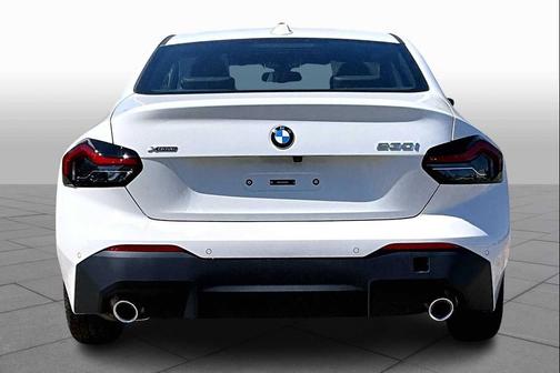 2025 BMW 230 i xDrive