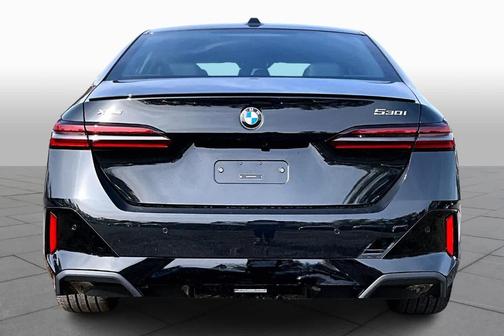 2026 BMW 530 i xDrive