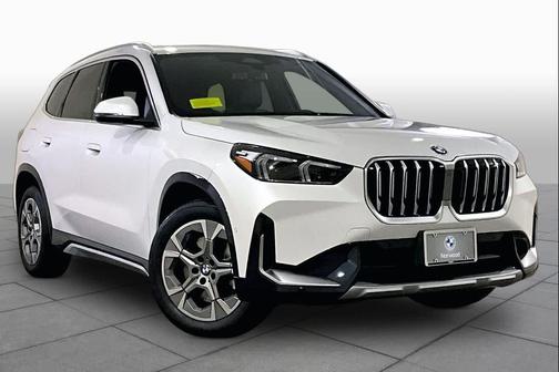 Mineral White Metallic 2026 BMW X1 xDrive28i