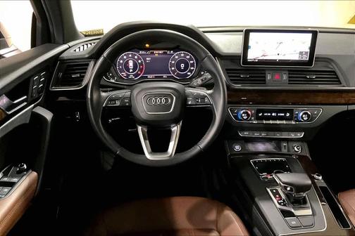 2020 Audi Q5 40 Premium Plus