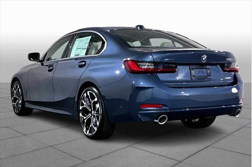 2025 BMW 330 i xDrive
