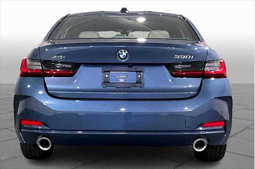 2025 BMW 330 i xDrive