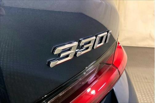 2025 BMW 330 i xDrive