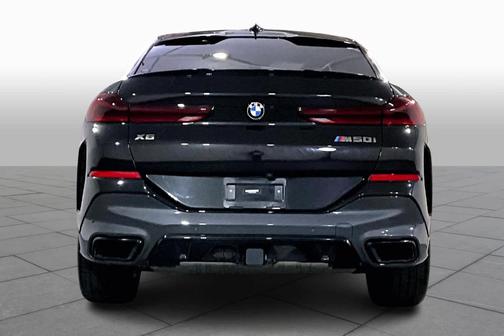 2022 BMW X6 M50i