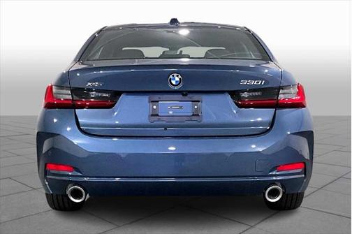 2025 BMW 330 i xDrive