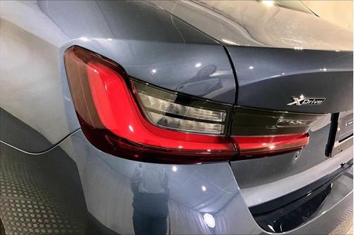 2025 BMW 330 i xDrive
