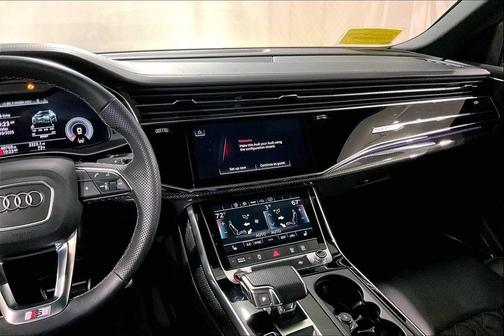 2022 Audi SQ8 4.0T quattro Premium Plus
