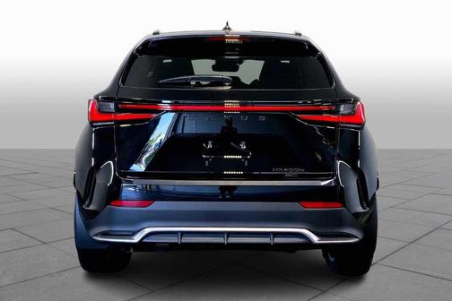 2025 Lexus NX 450h+ F SPORT Handling
