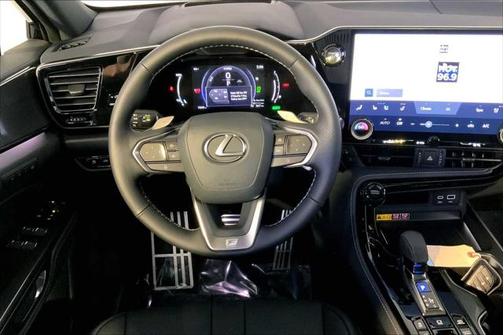 2025 Lexus NX 450h+ F SPORT Handling