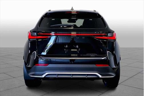 2025 Lexus NX 450h+ F SPORT Handling