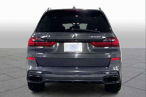 2021 BMW X7 M50i