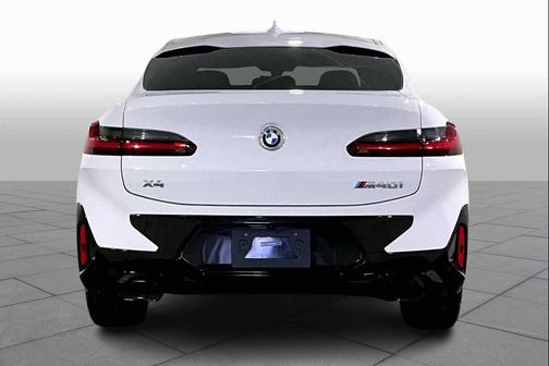 2024 BMW X4 M40i