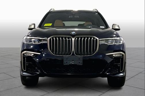 2022 BMW X7 M50i