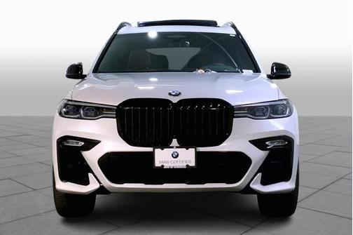 Photo 3 of 32 of 2020 BMW X7 M50i