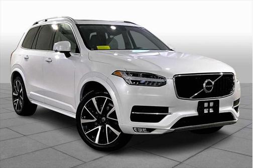 2019 Volvo XC90 T6 Momentum