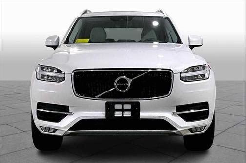 2019 Volvo XC90 T6 Momentum