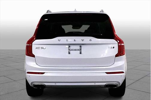 2019 Volvo XC90 T6 Momentum