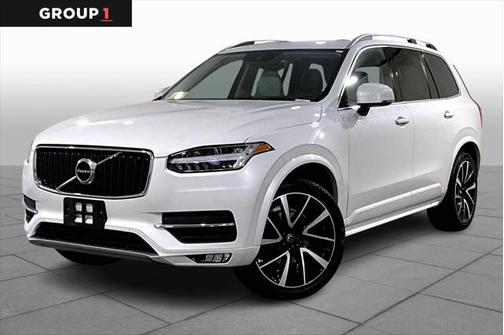 2019 Volvo XC90 T6 Momentum