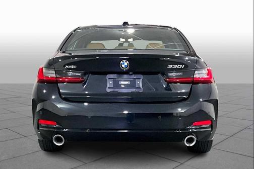 2023 BMW 330 i xDrive