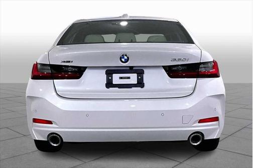 2025 BMW 330 i xDrive