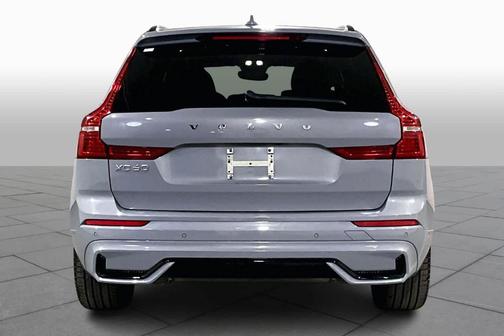 2024 Volvo XC60 Recharge Plug-In Hybrid T8 Ultimate Dark Theme