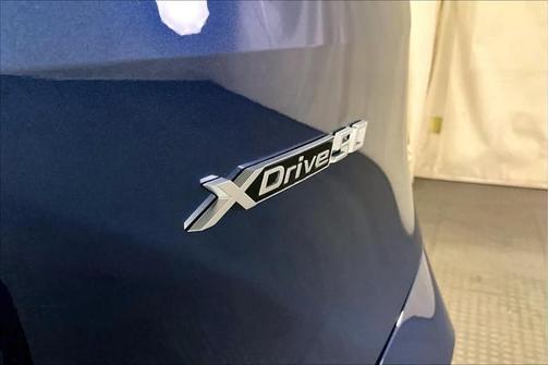 2025 BMW iX xDrive50