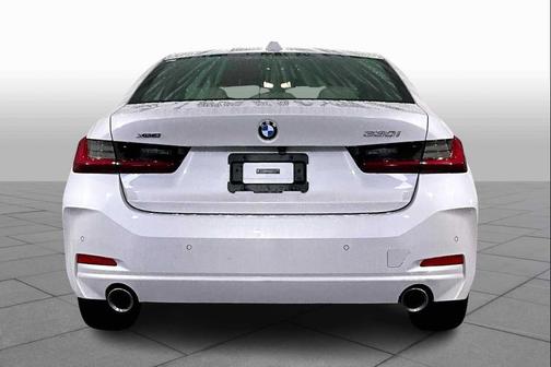 2023 BMW 330 i xDrive
