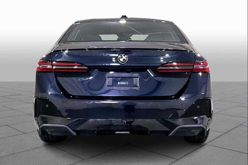 2024 BMW 530 i xDrive