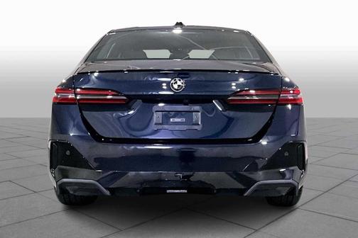 2024 BMW 530 i xDrive