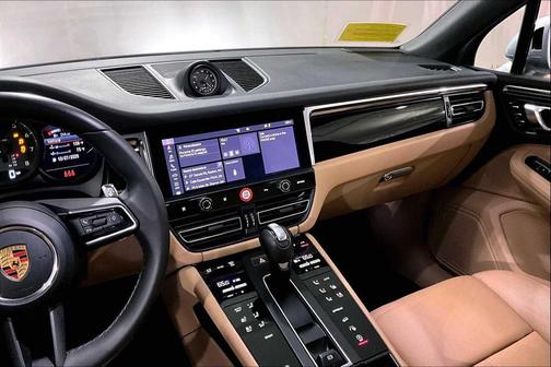 2023 Porsche Macan T